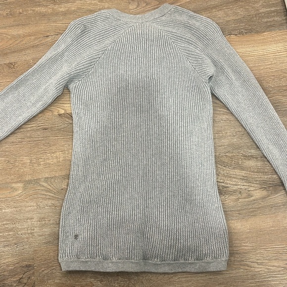 Gently worn Luluemon long sleeve. - Picture 2 of 4
